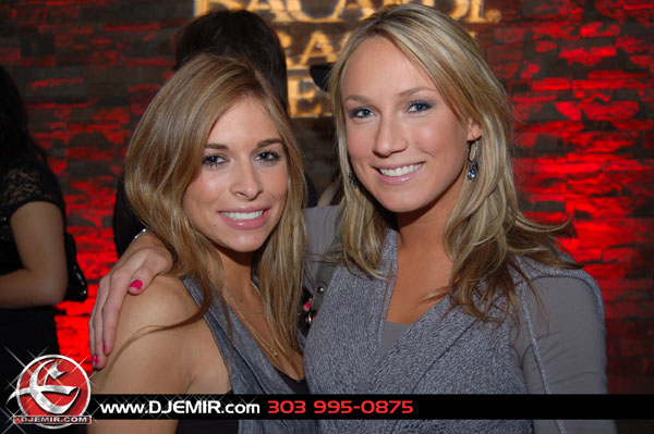 Club Vinyl Nightclub Photography Ladies Having Fun